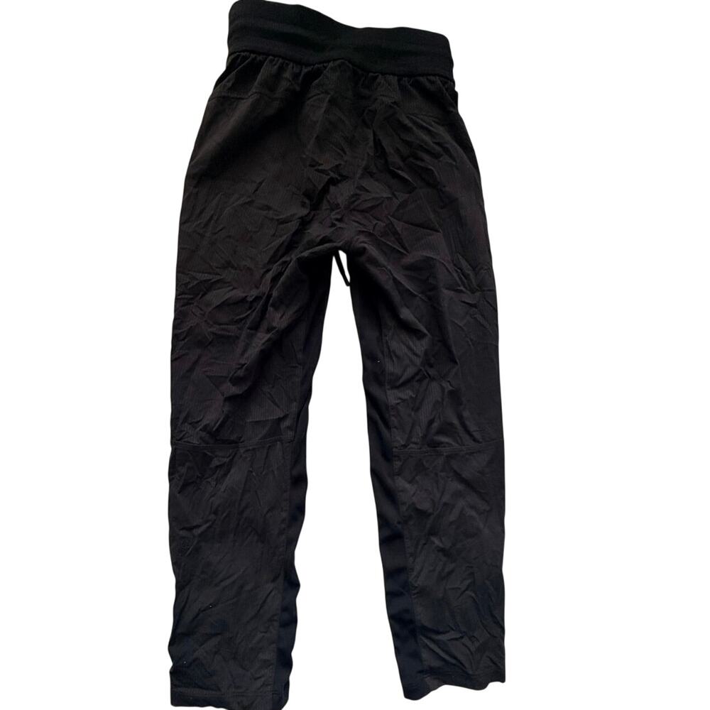 Lululemon Dance Studio Mid-Rise Cropped Pant black size 0 - Picture 4 of 9